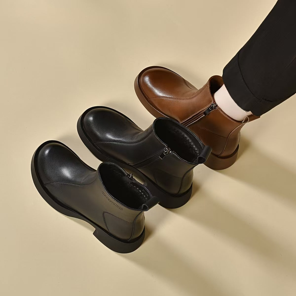 Women's Martin Simple Flat Short Cowhide Round Toe Boots