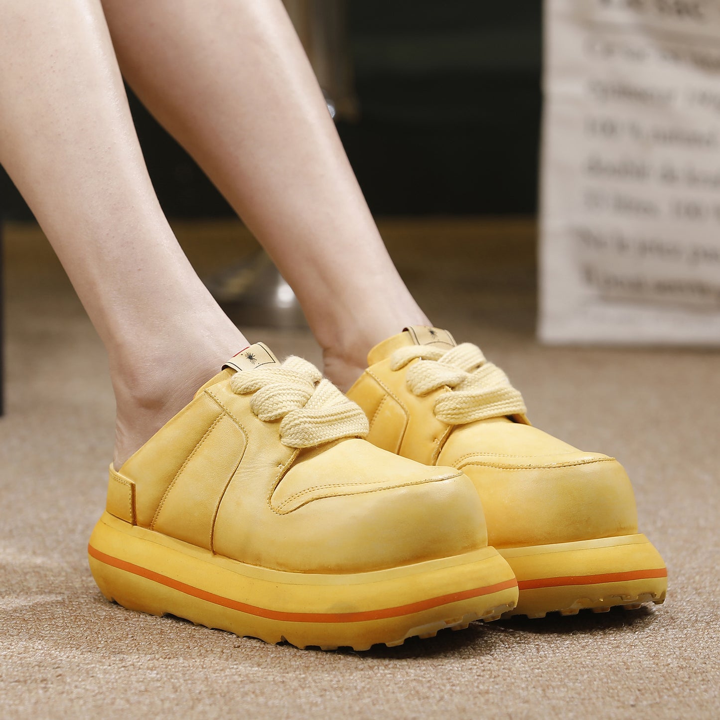 Women's Cowhide Platform Bread Retro Western Style Slippers