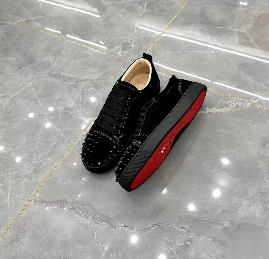 Men's Rivet Red Sole Trendy Flat Breathable Willow Ding Men's Board Shoes
