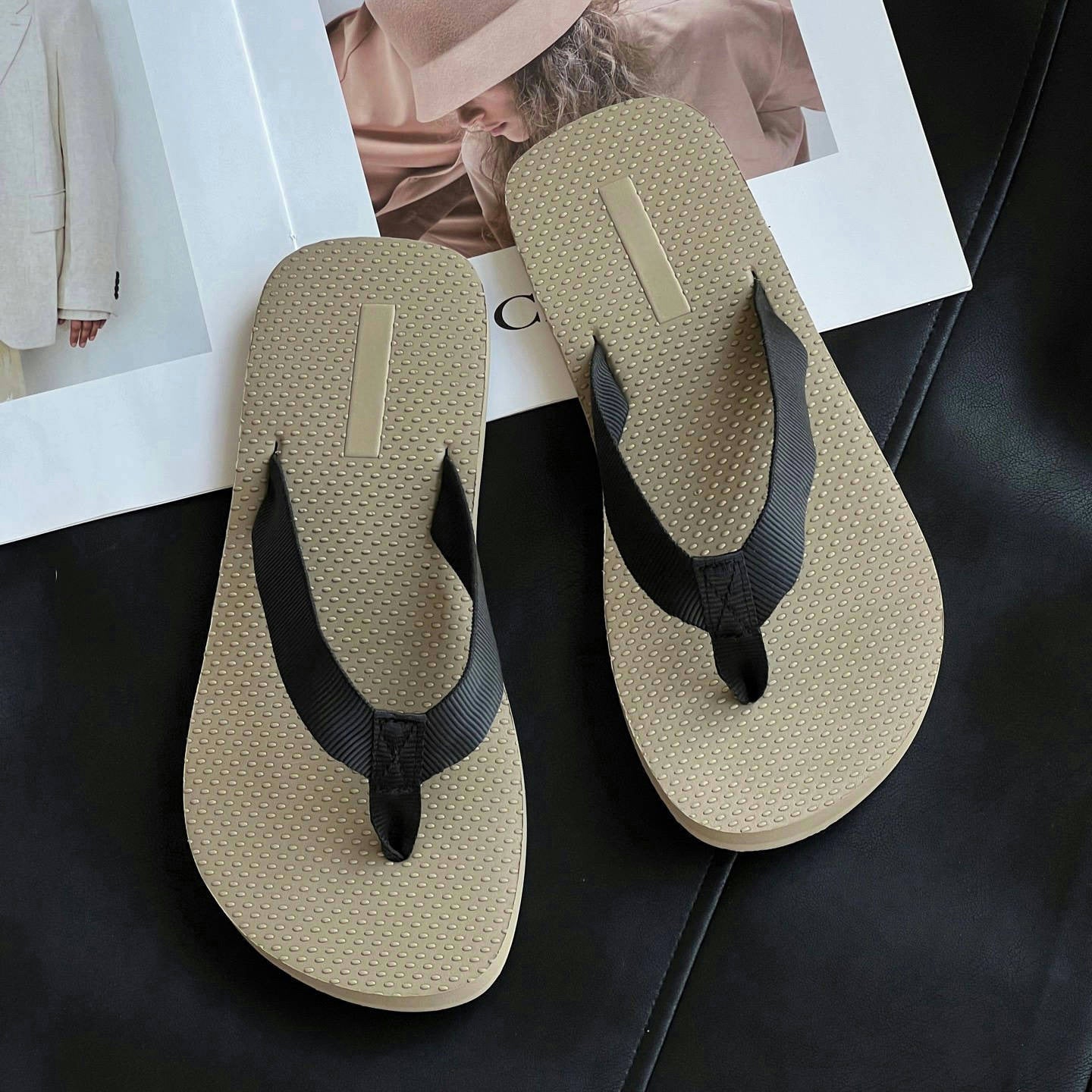 Women's Style Flip-flops Black Foam Outsole Hollow Cotton Women's Casual Shoes