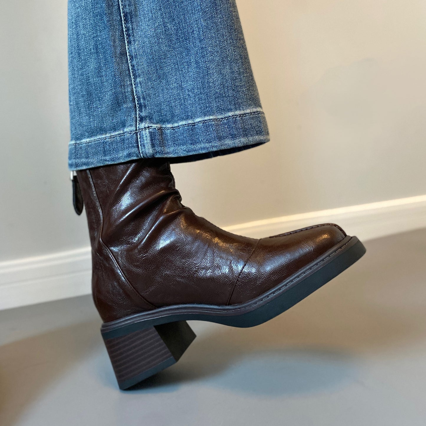 Women's Square Toe Booties Martin Back Zip Short Heels