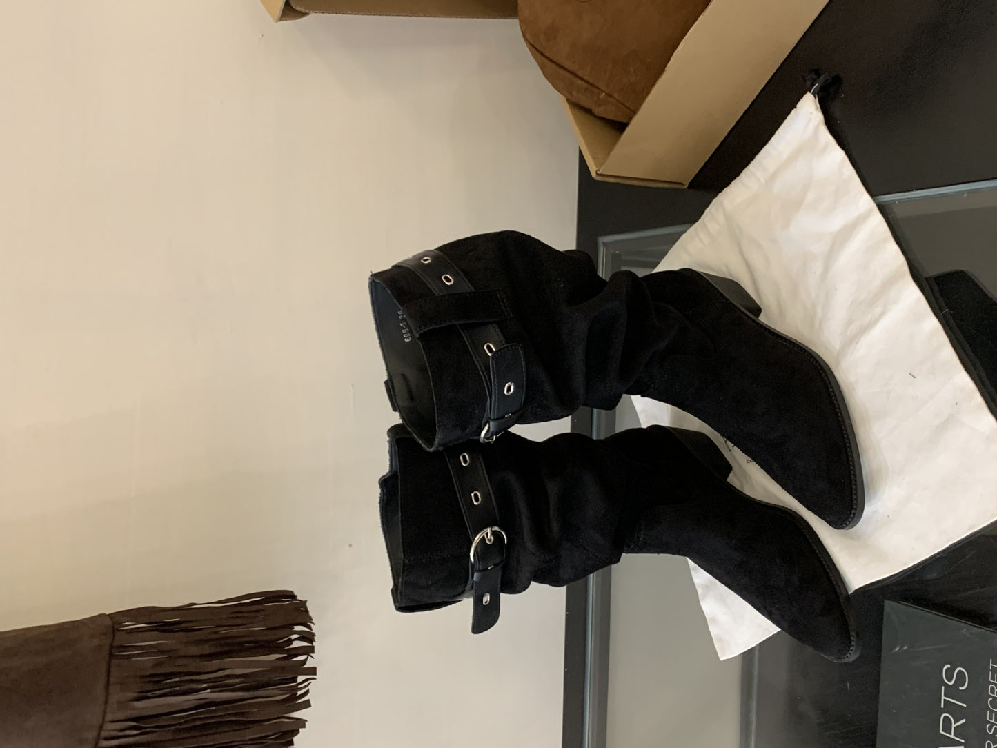 Women's Vintage Crumpled Pile Style Pointed Western Cowboy Thick Middle Women's Leather Boots
