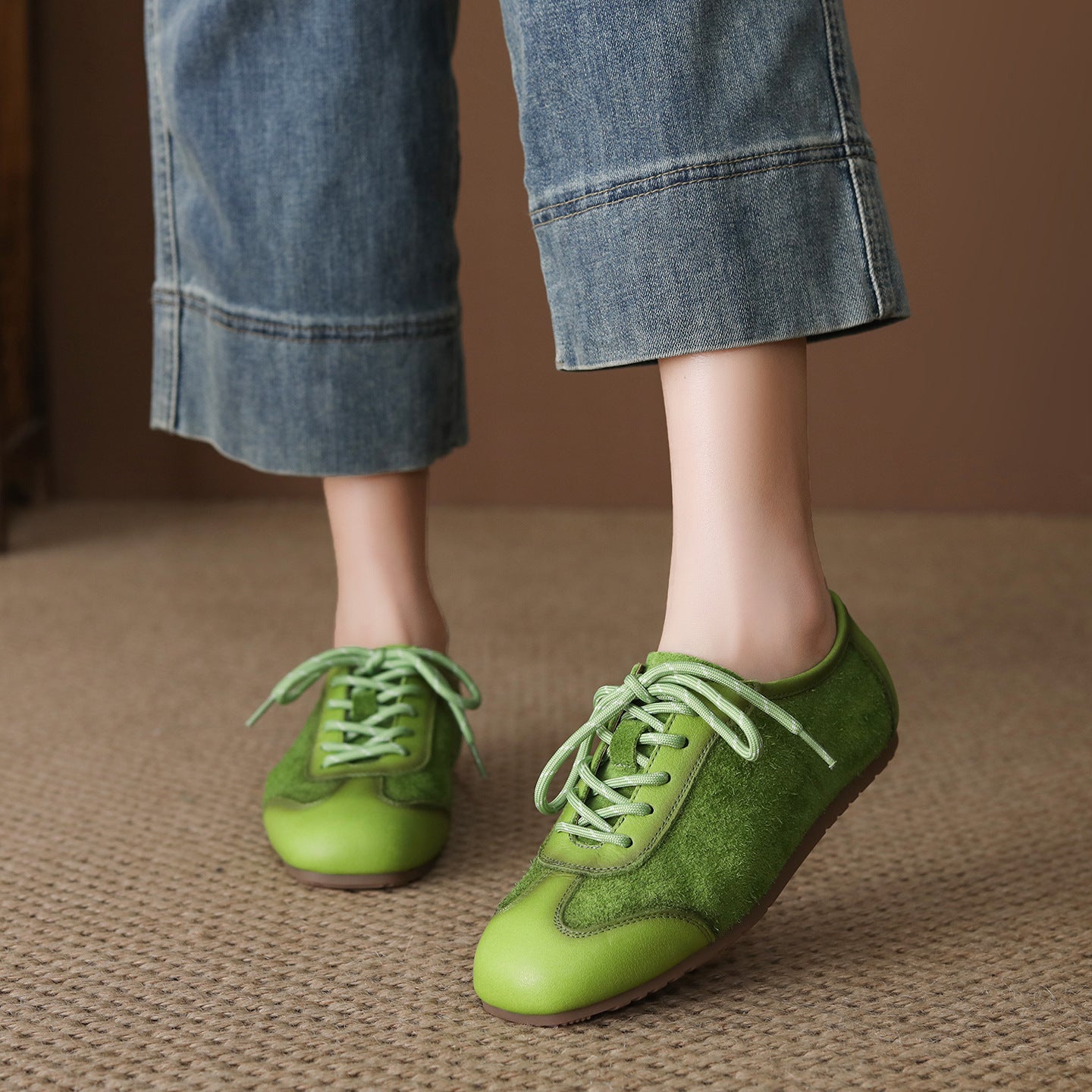 Women's First Layer Cowhide Spring Suede Flat Retro Round Women's Casual Shoes