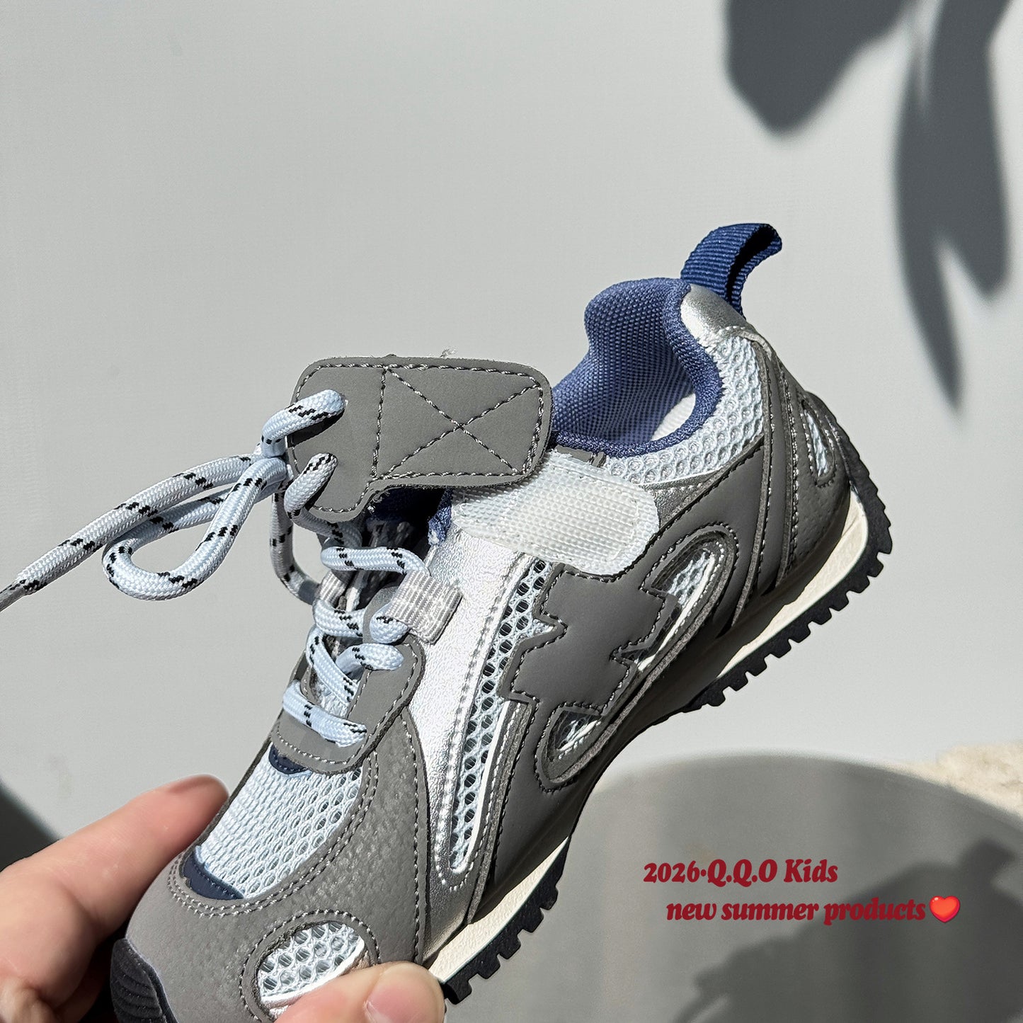 Children's Summer Classic Retro Boys Breathable Single Mesh Soft Children's Sports Shoes
