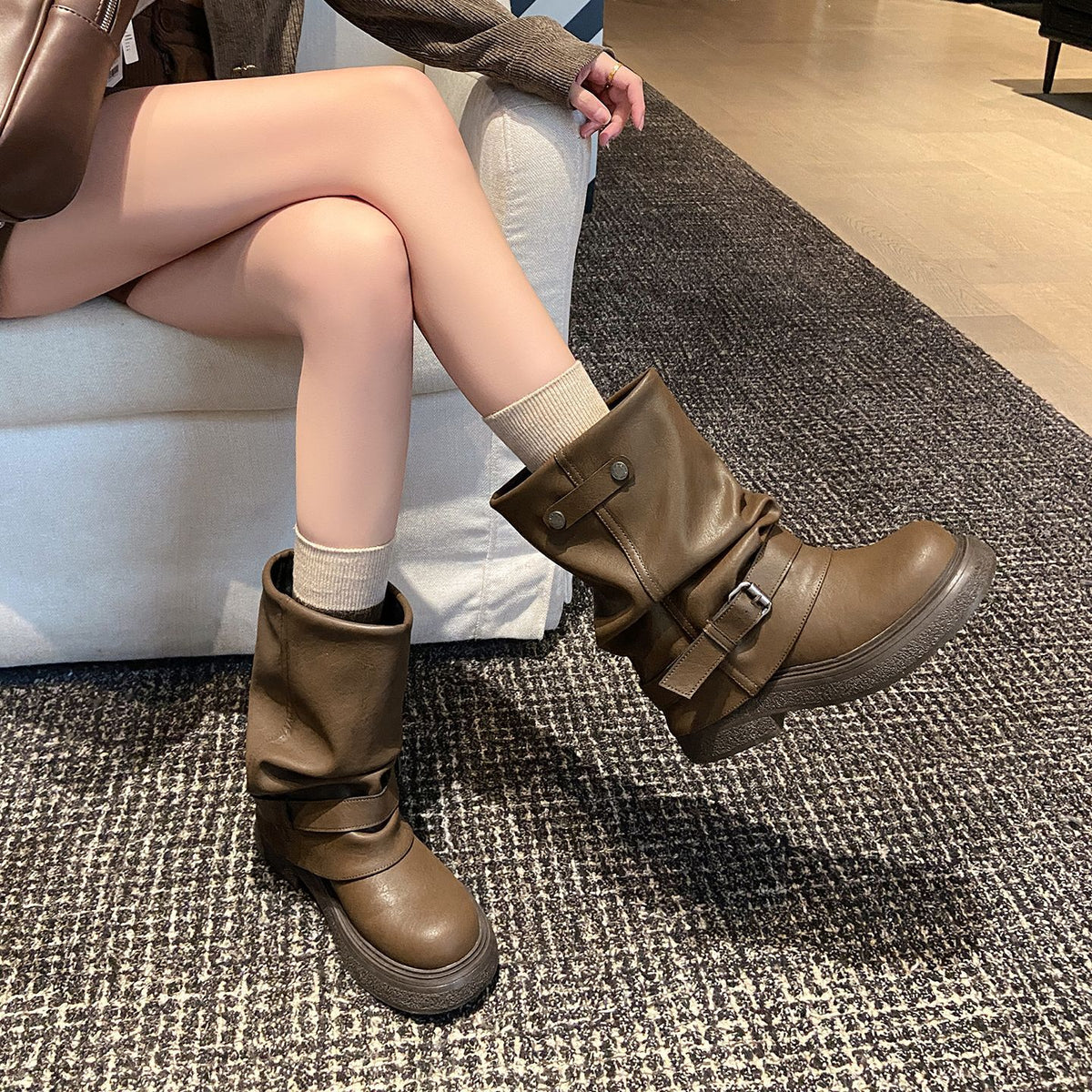 Black Round Pleated Retro Soft Chunky Heels