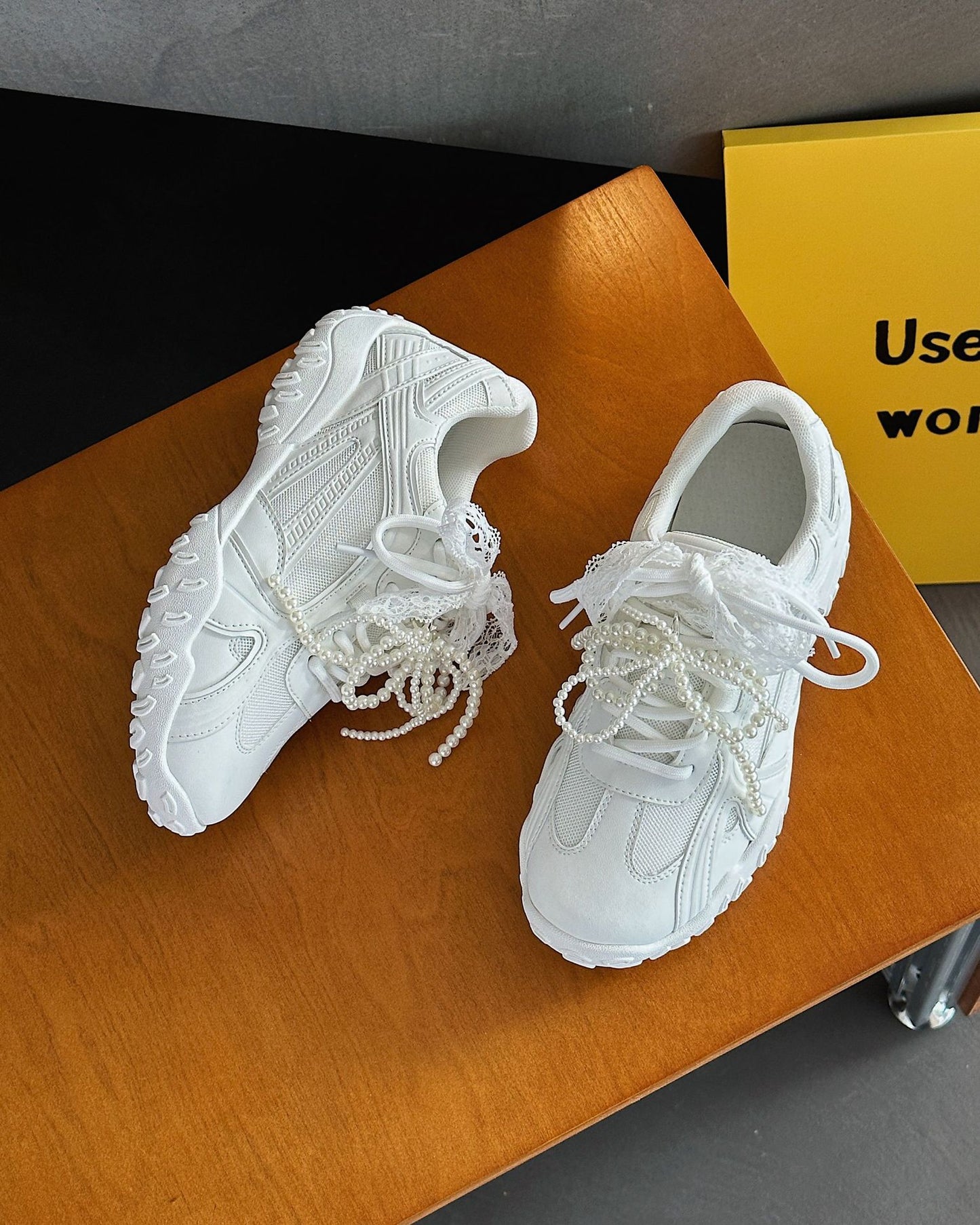 Women's Autumn Lace Pearl Height Increasing Insole Soft Bottom White Women's Casual Shoes