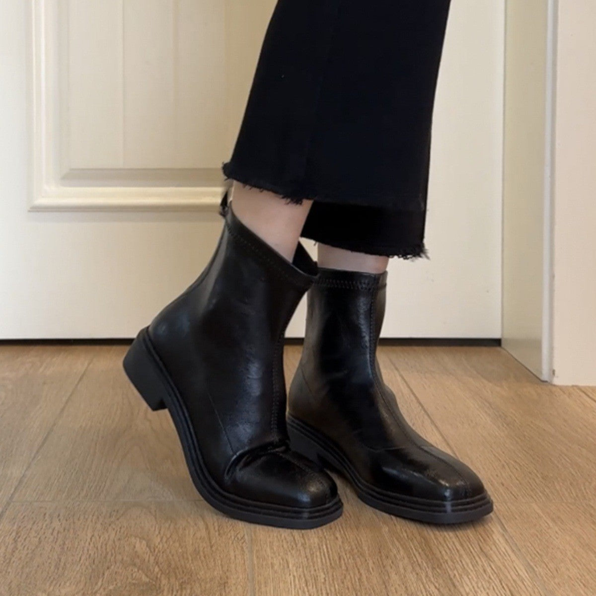 Women's Cowhide Version Genuine Chunky Booties Fleece-lined Black British Style Retro Boots