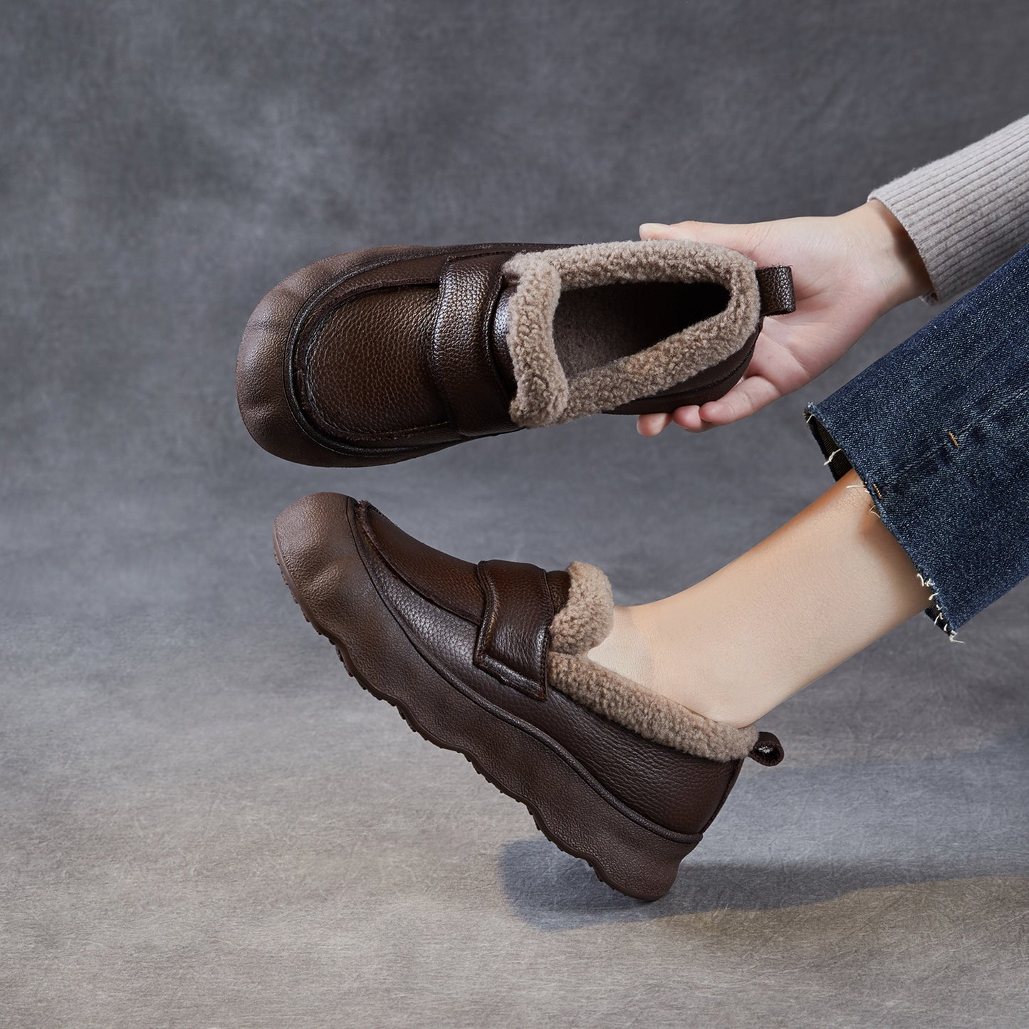 Layer Cowhide Slip-on Furry Mouth Flat Bottom Soft Leather Shoes