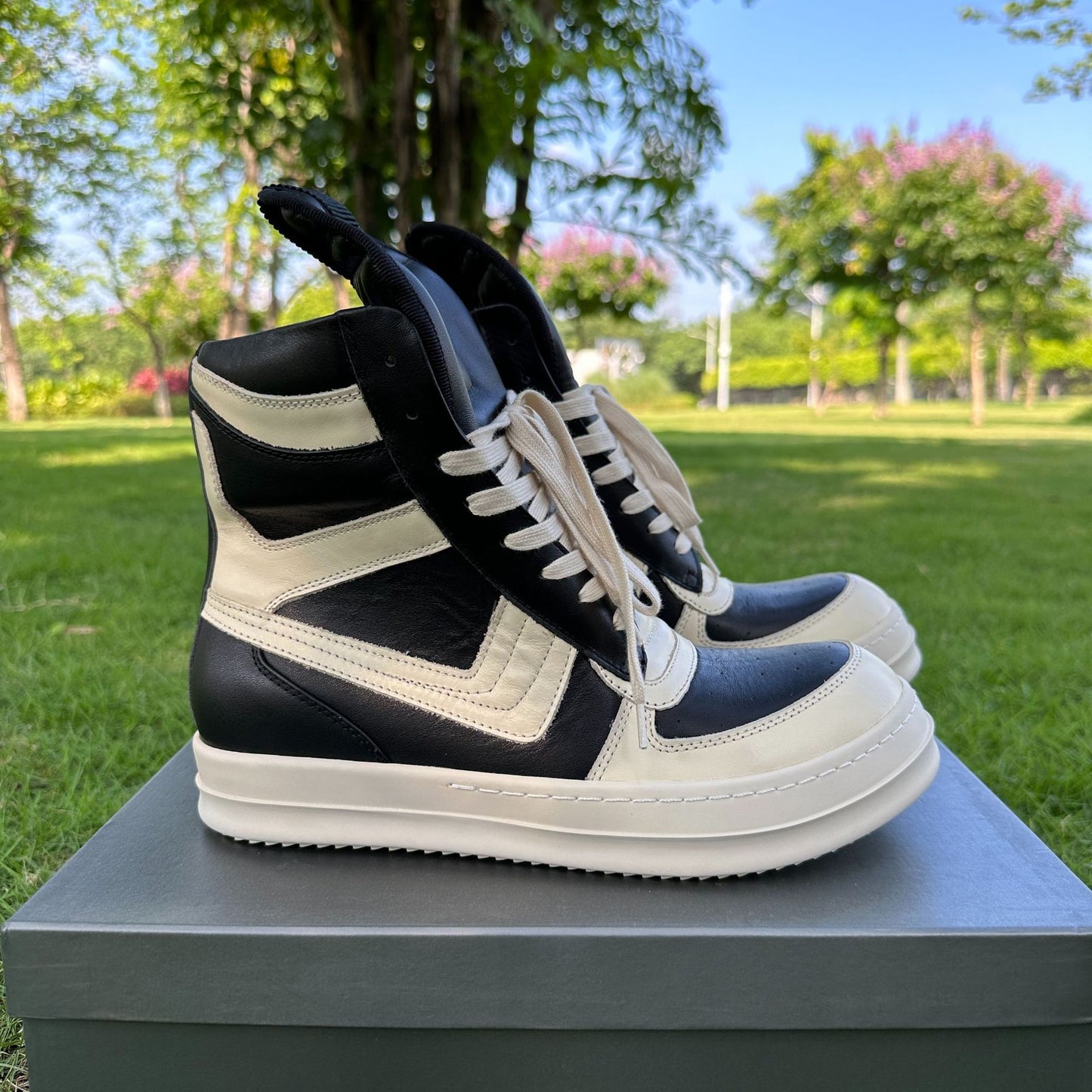 Men's Hook Side Zipper Sports Style Board Sneakers