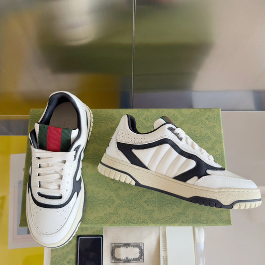 Women's & Men's Spring Thick-soled Presbyopic Flat Retro Sports Sneakers