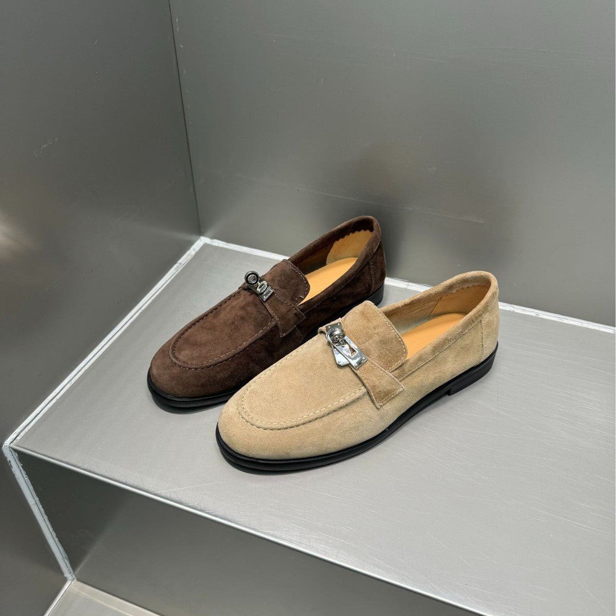 Women's Lock Flat European Goods Round Toe Pumps Loafers
