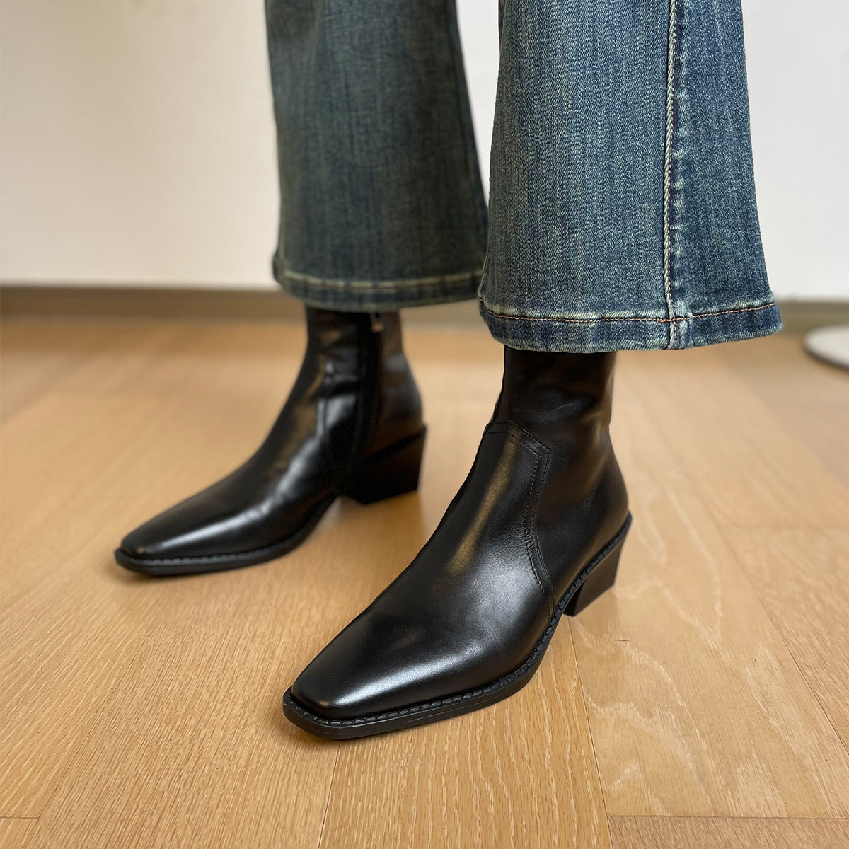 Women's Washed First Layer Cowhide Square Toe Short Chunky High Boots