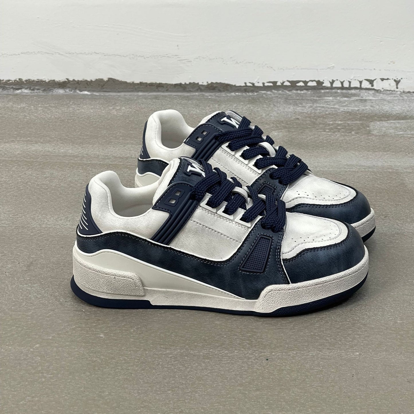 Autumn Korean Style Lace Up Retro Rub Colored Sneakers