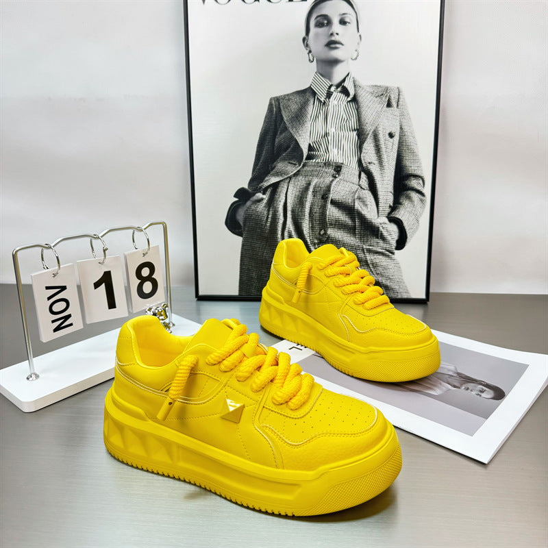 Women's Yellow Rivet Thick-soled White Cowhide Inner Women's Casual Shoes