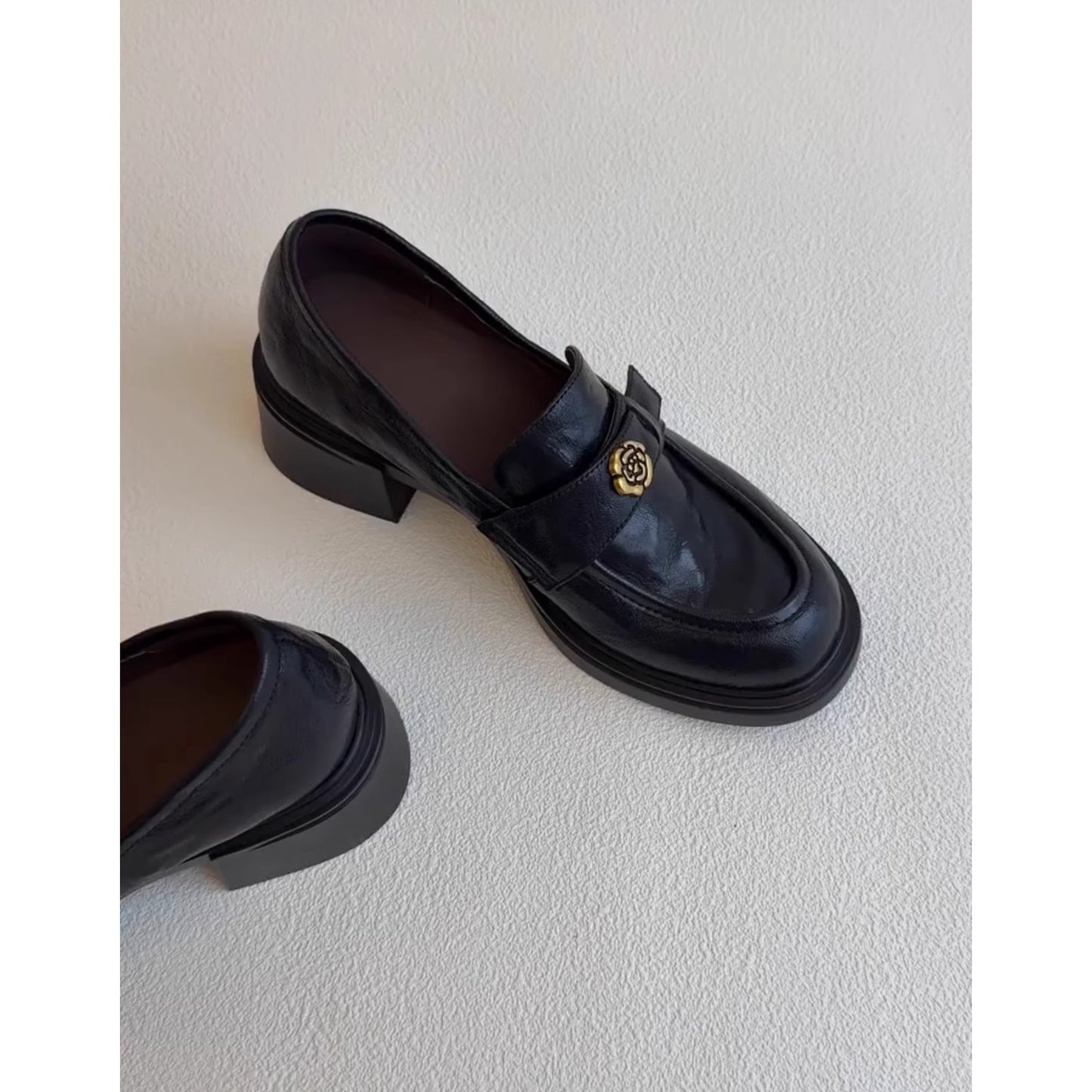 Women's Cowhide Version Thick Elegant Platform Camellia Retro Easy Matching Single Loafers