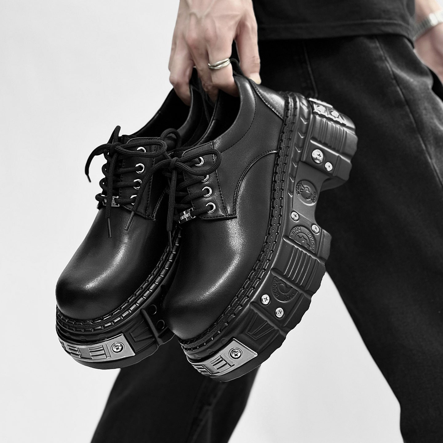 Men's Derby Thick Bottom Round Head Leisure British Style Height Increasing Leather Shoes