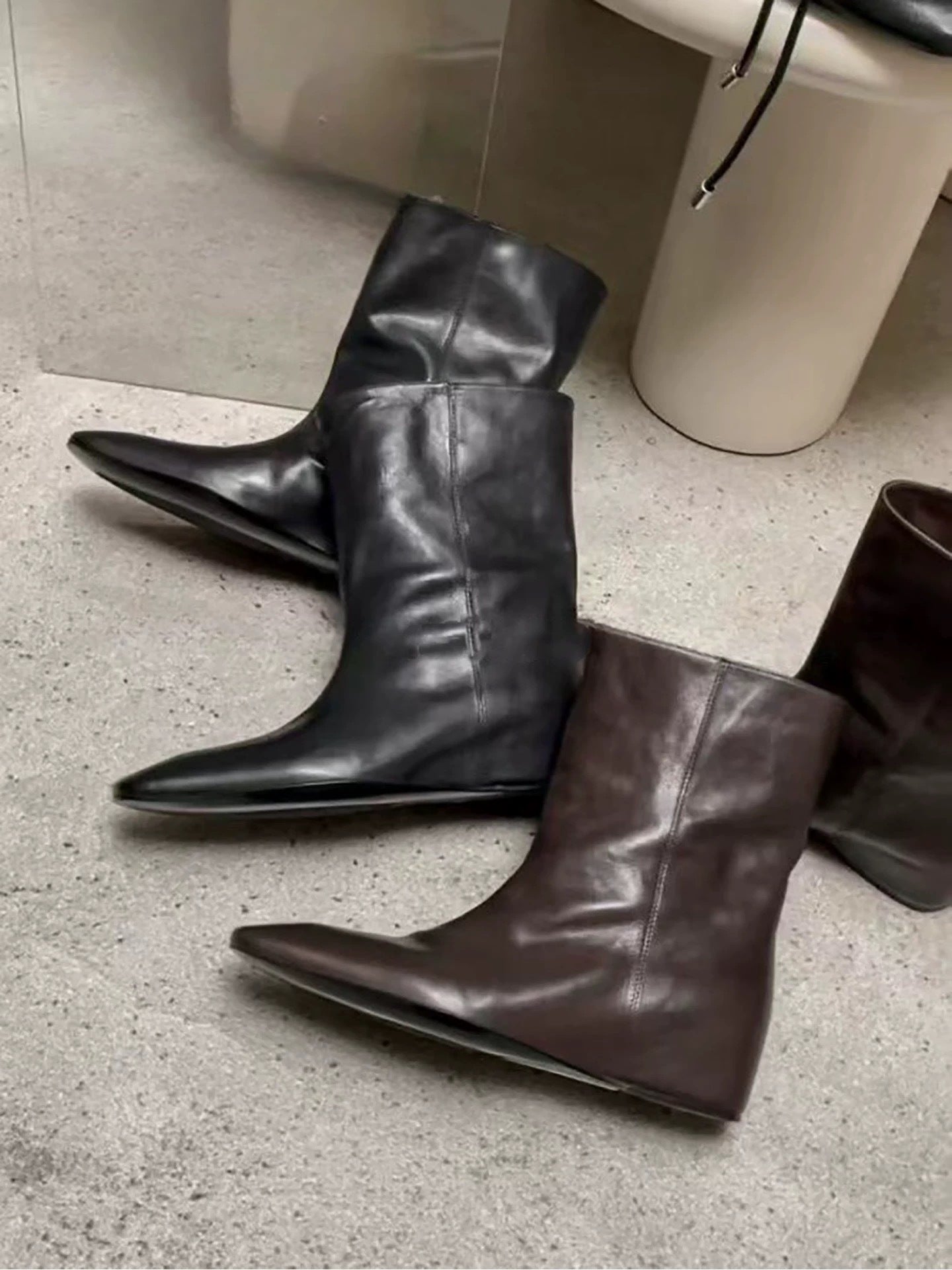 Women's Toe Height Increasing Insole Middle Short Women's Leather Boots