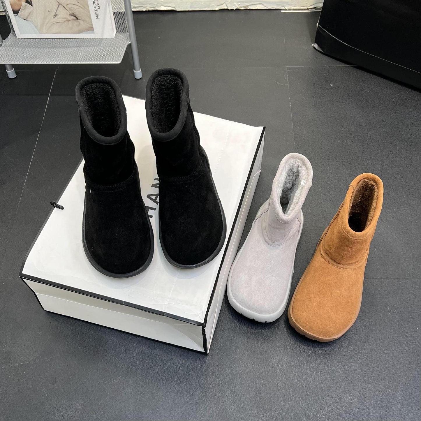 Women's Winter Gray White Fleece-lined Big Toe Ankle Boots
