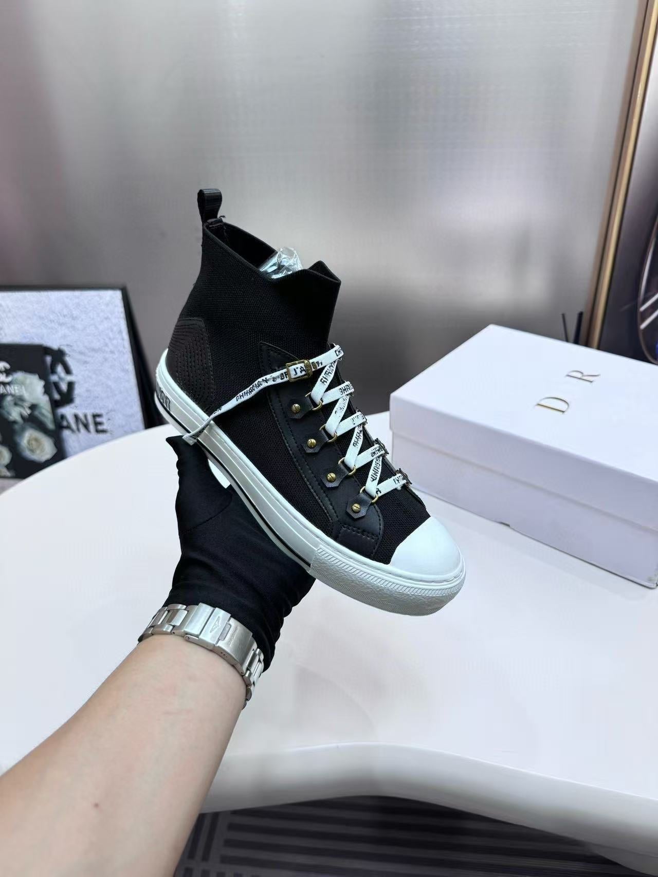 Women's Letter Presbyopic Embroidered Sports Leisure White Canvas Shoes