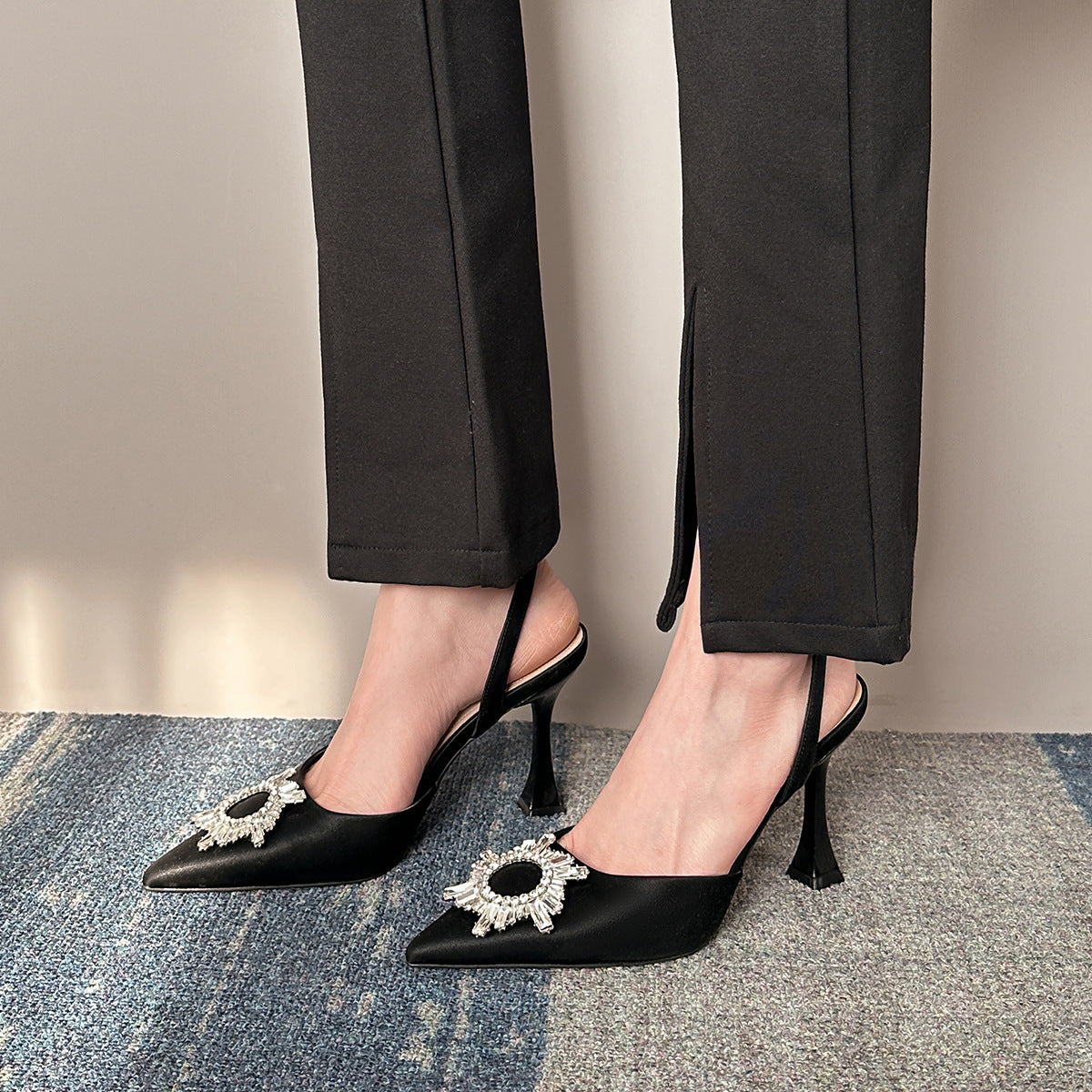 Women's Sunflower Metal Buckle Pointed High Pumps Spring Heels