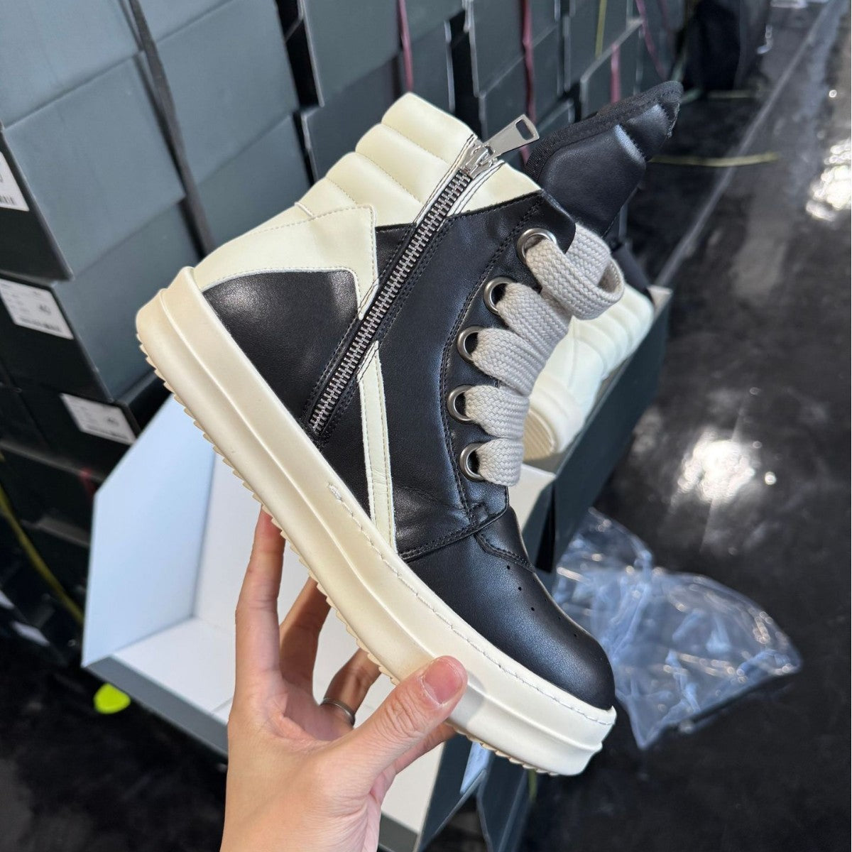 Women's & Men's Winter Sports Thick Bottom Inverted Triangle Boots