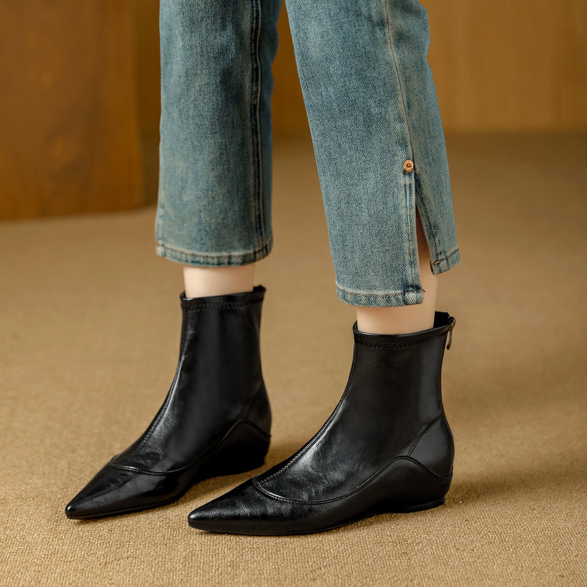 British Style Pointed Toe Skinny Soft Fashion Inner Height Increasing Women's Leather Boots