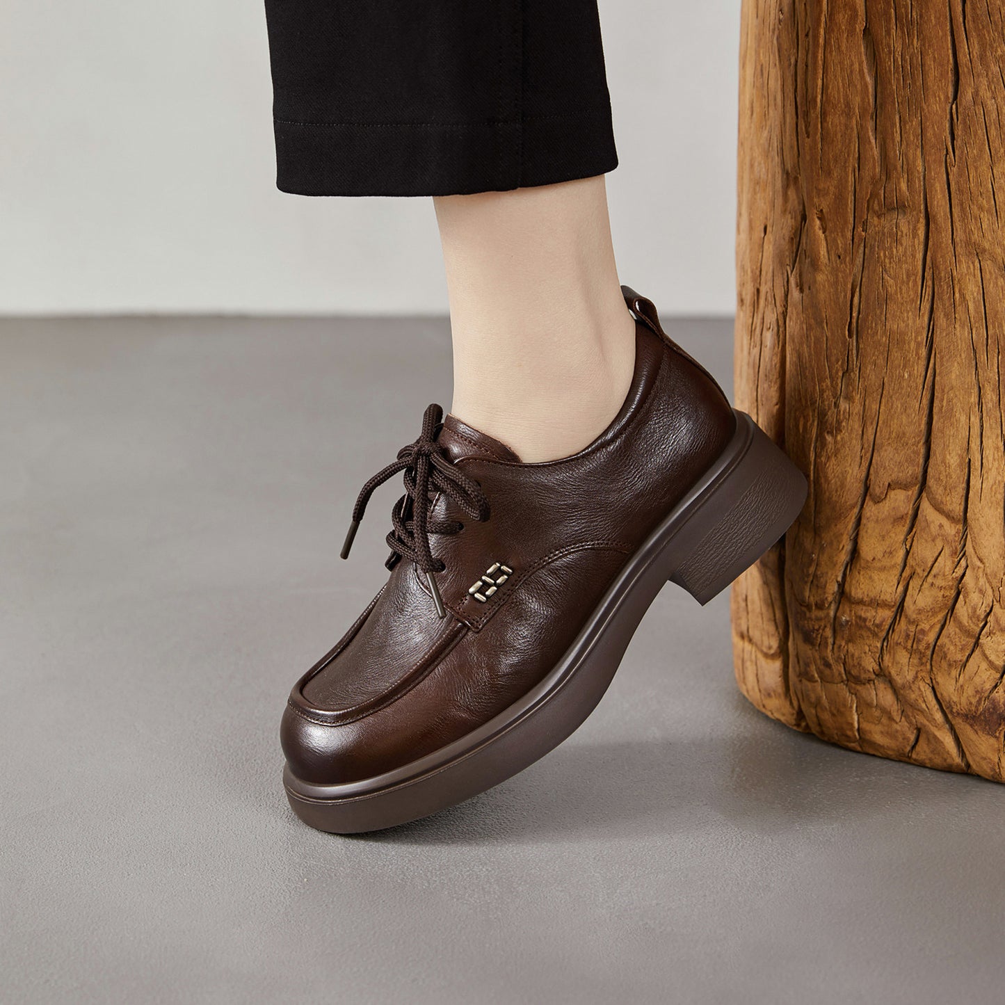 Women's Genuine First Layer Cowhide Retro British Lace Up Heels
