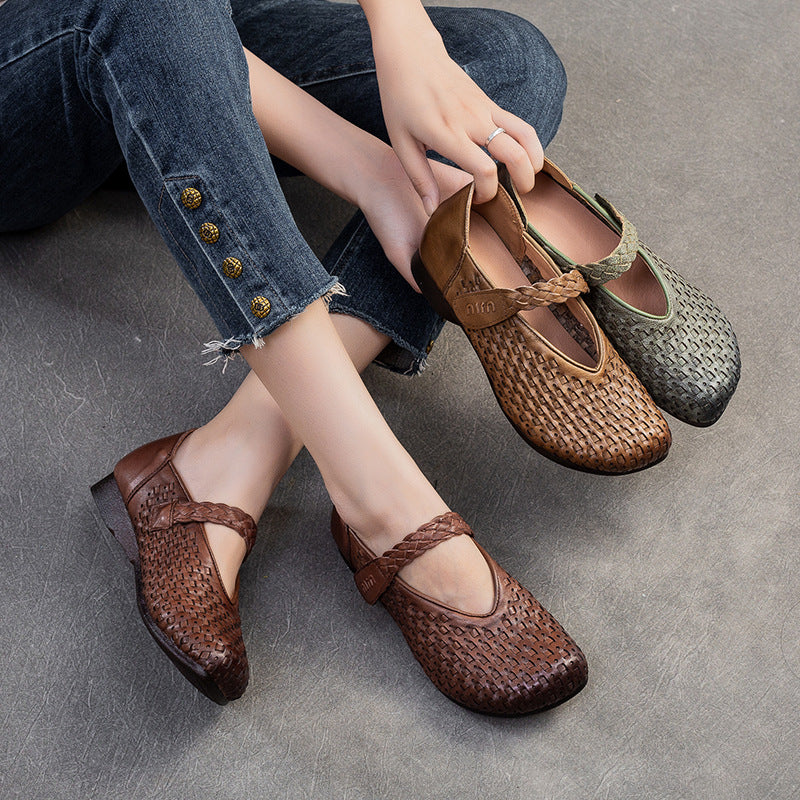 Women's Flat Bottom Comfort Mom Velcro Retro Pumps Women's Casual Shoes
