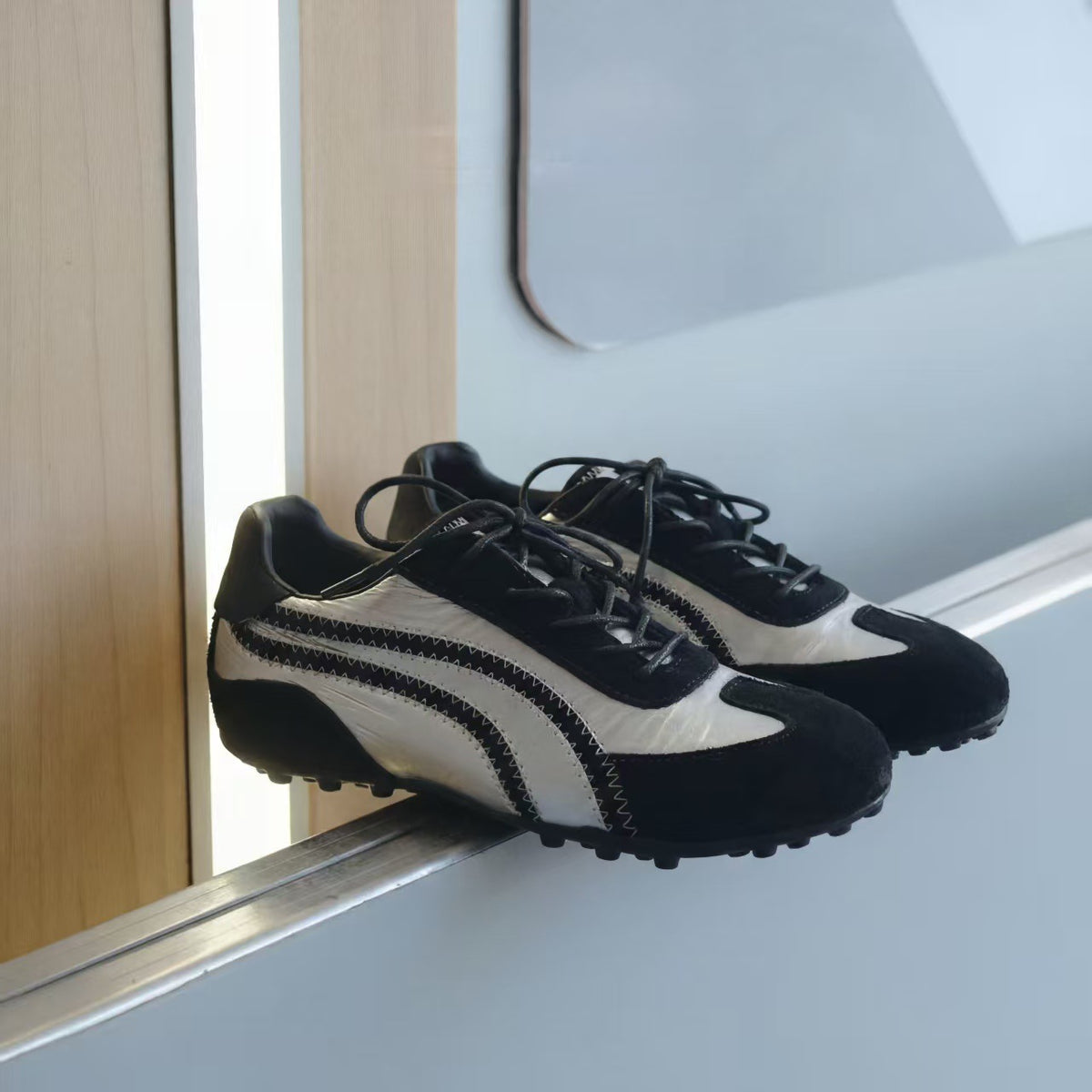 Women's Version Genuine Retro Height Increasing Insole German Sneakers