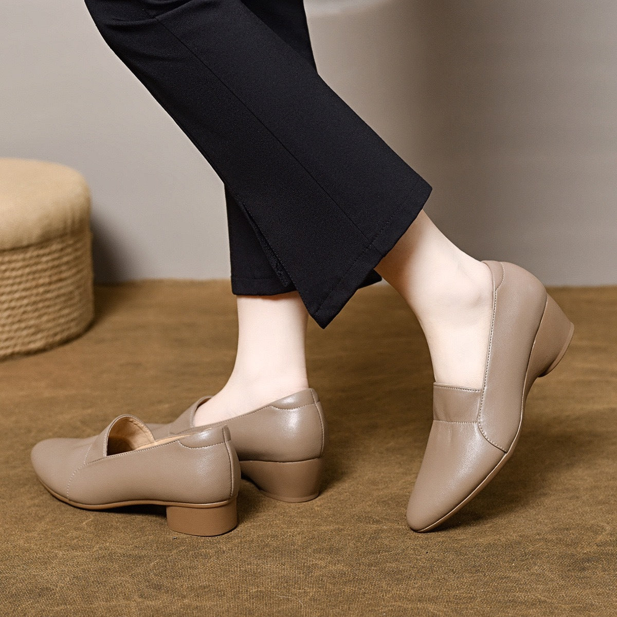 Women's Pumps Spring Shallow Mouth Pointed Soft Bottom Chunky Mid Heels