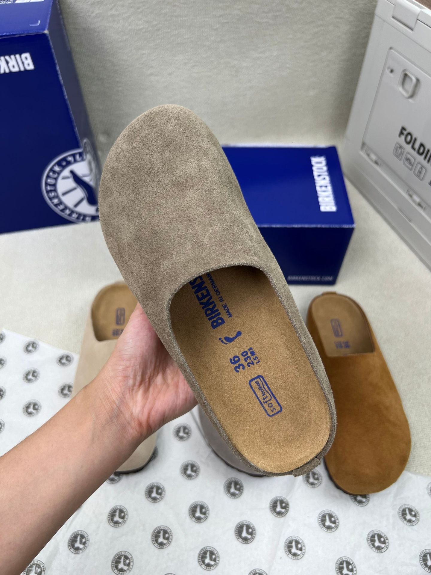 Women's & Men's Muller Genuine Potato Slip-on Closed Toe Leisure Lovers Flat Slippers