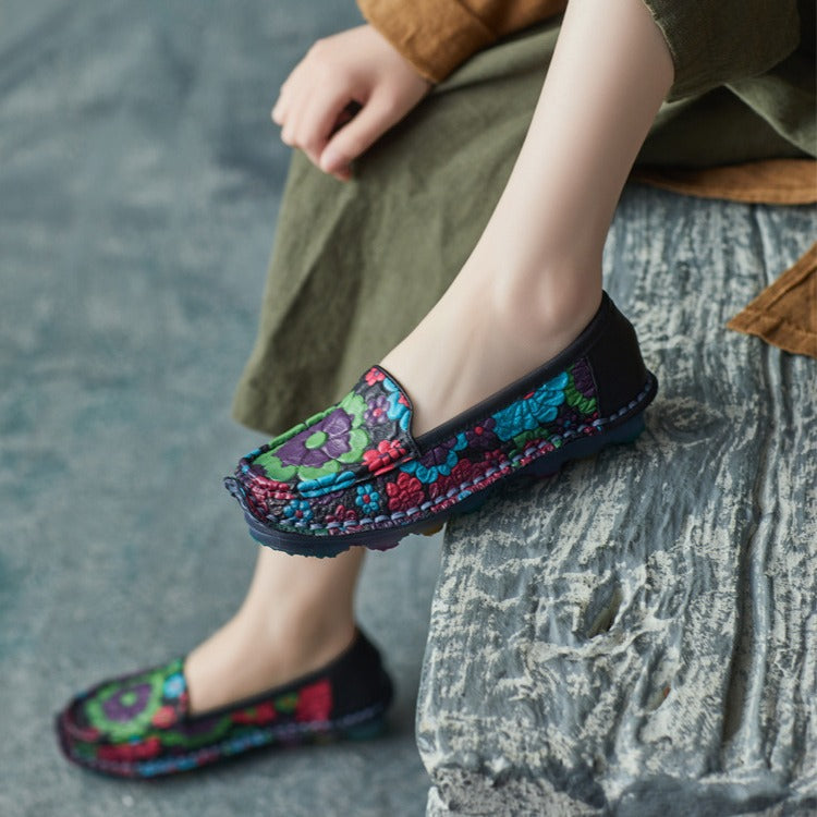 Women's Ethnic Style Retro Handmade Cowhide Sunflower Soft Bottom Slip On Women's Casual Shoes