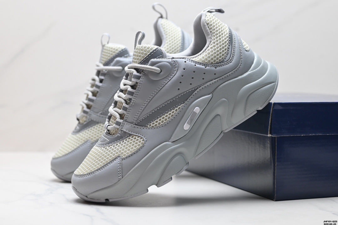 Men's Thick Sole Mesh Breathable Lightweight Elevator Wild Men's Sports Shoes