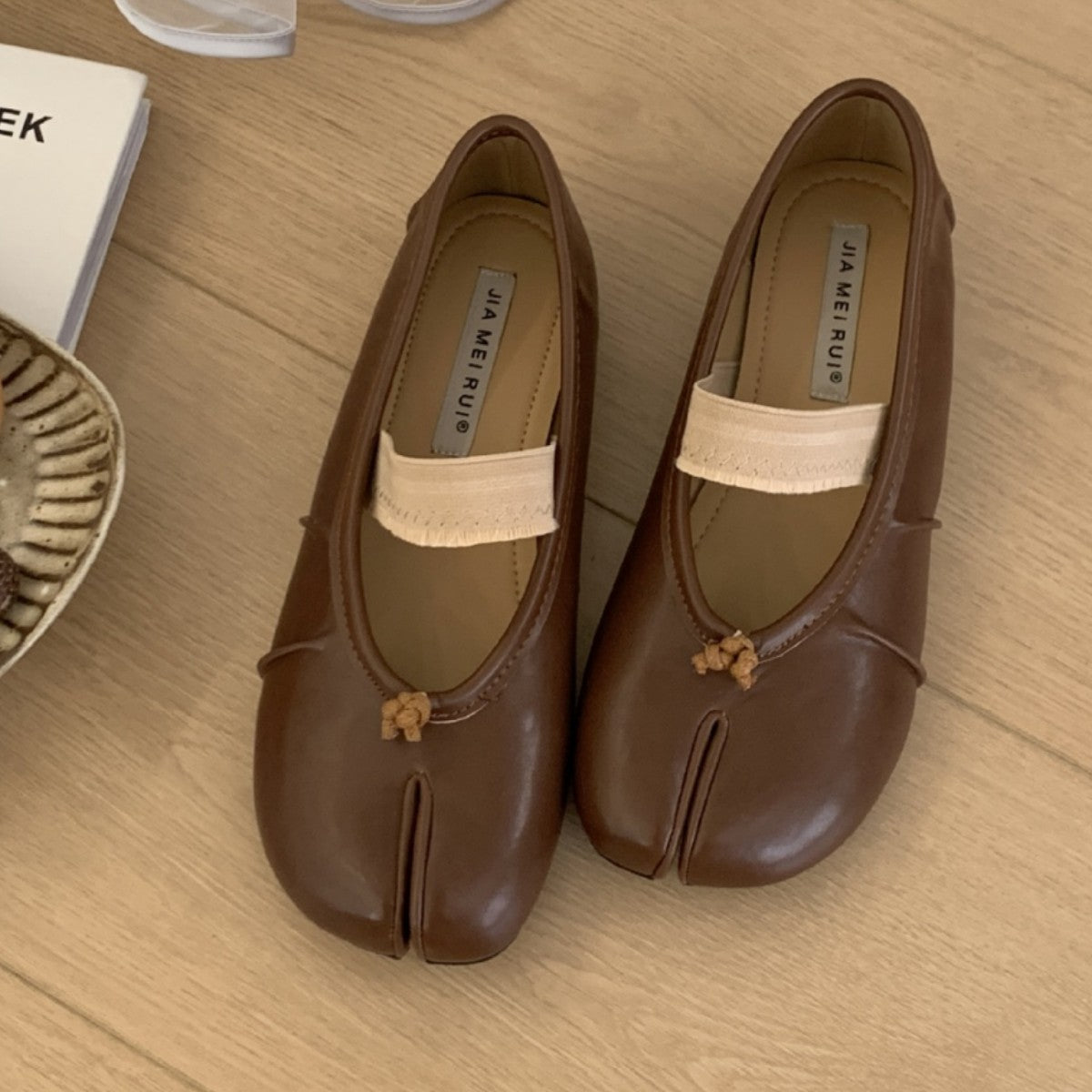 Women's Flat With Thin Strap Summer Tabi Grape Women's Casual Shoes