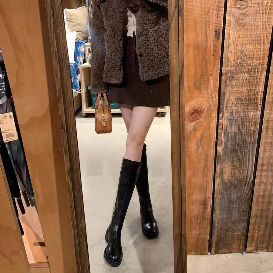 Full Horse Round Head Chunky Side Heels