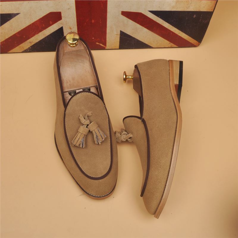 Men's Fashion Slip-on Breathable British Cowhide Height Increasing Insole Men's Business Leather Shoes