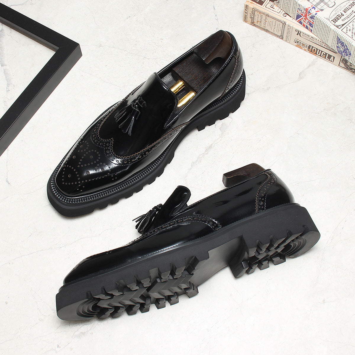 Men's Slip-on Platform Height Increasing Breathable Brogue Men's Business Leather Shoes