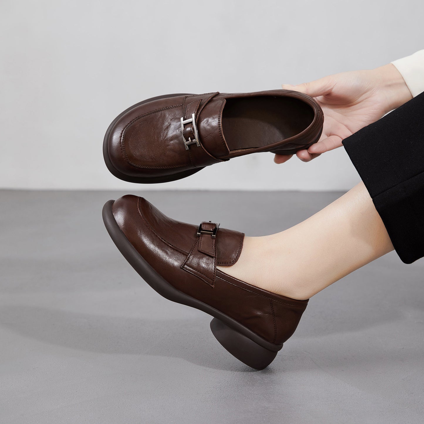 Women's Belt Ornament Spring Retro Fashion Soft Bottom Comfortable Women's Casual Shoes