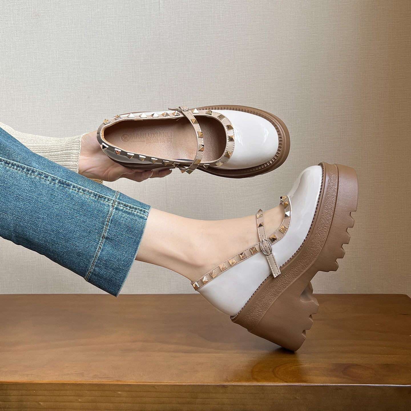 Women's Height Increasing Insole Thick-soled With Mary Leather Shoes