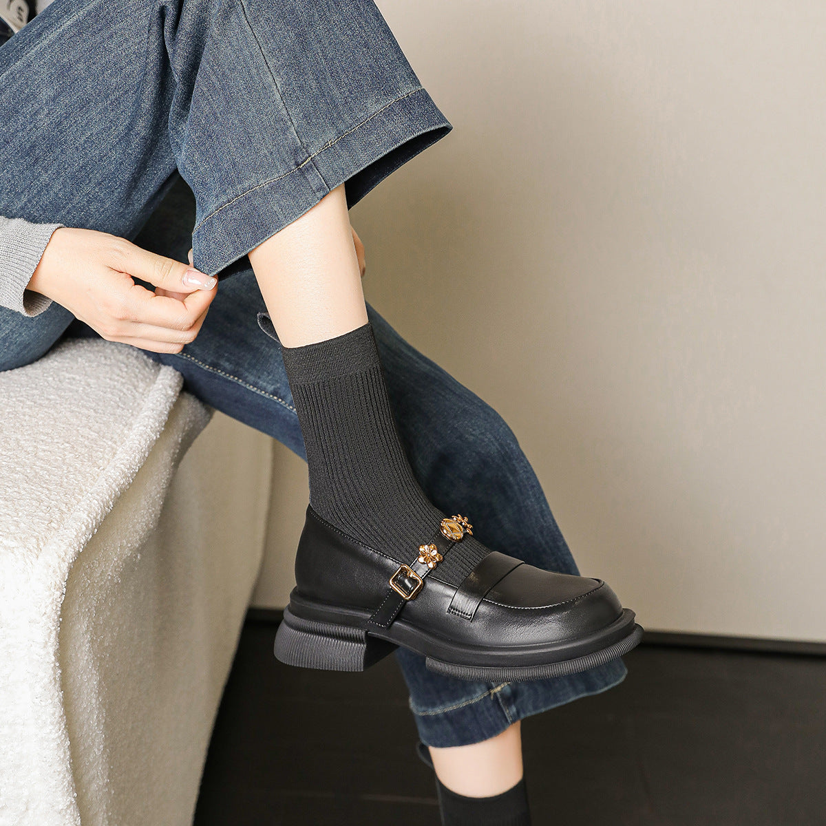 Women's Style Thick Bottom Mid Round Head Ankle Knitted Wool Loafers