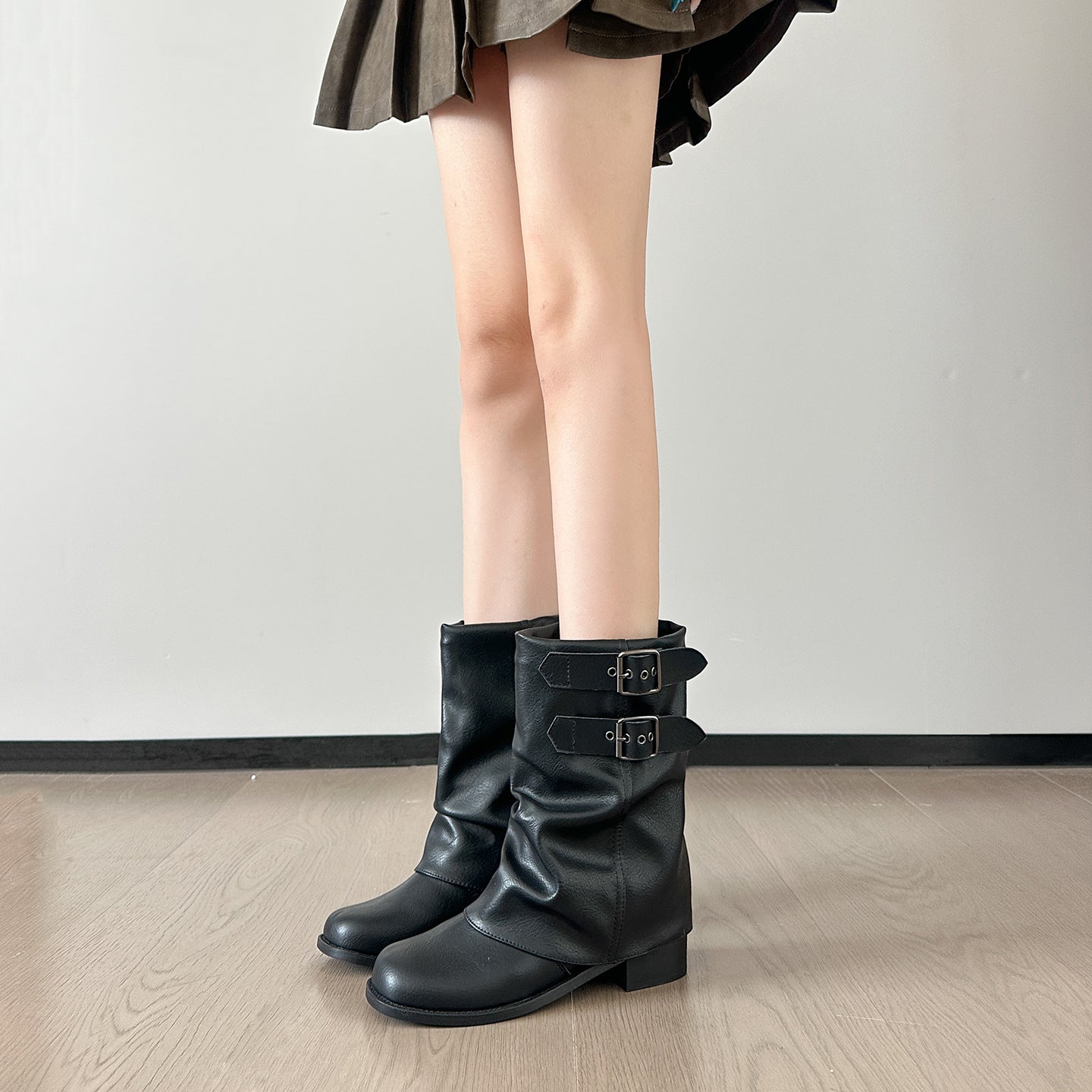 Women's Summer Western Cowboy Pleated Pile Style Black Round Retro Chunky Women's Leather Boots