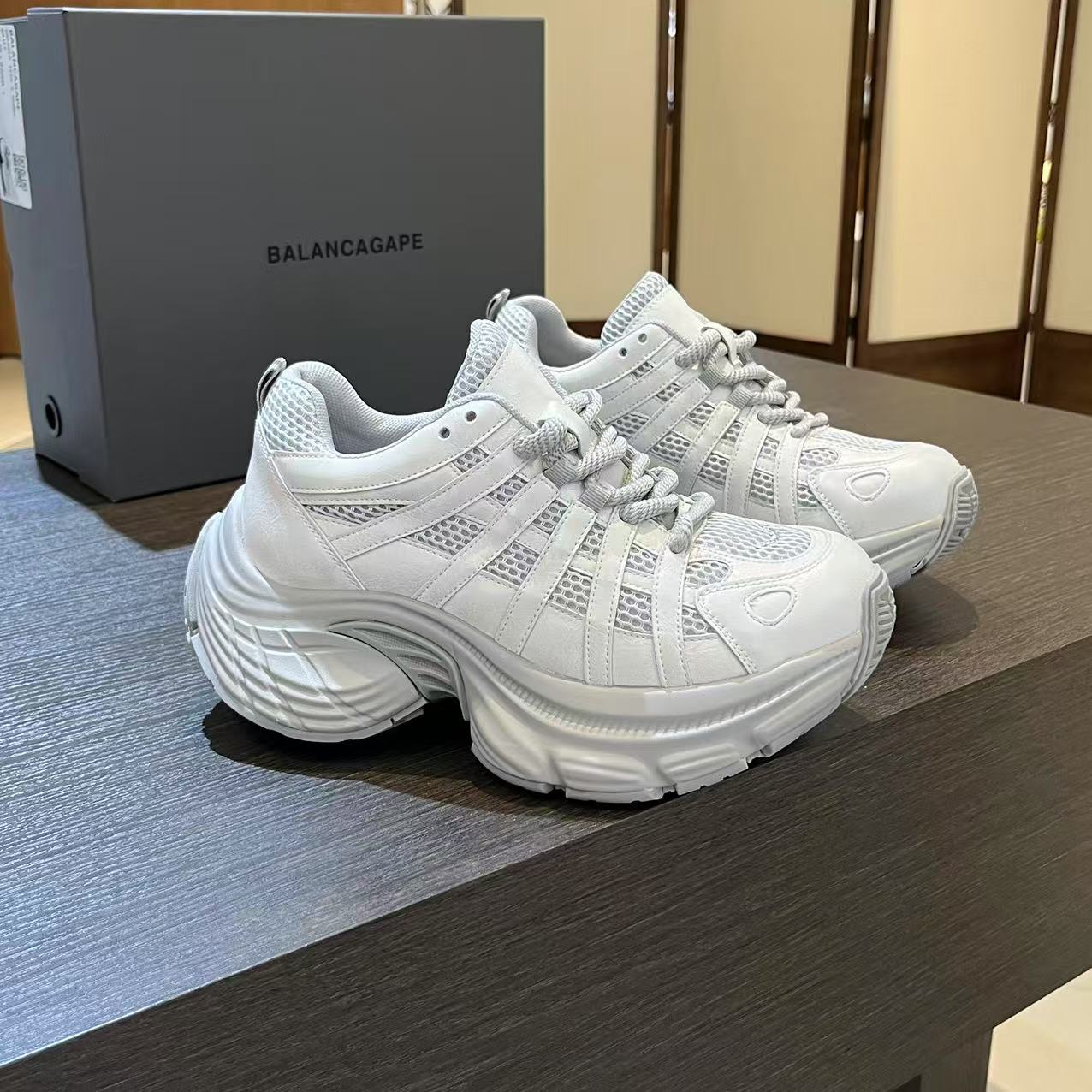 Women's Mesh Height Increasing Lace Up Daddy Women's Sports Shoes