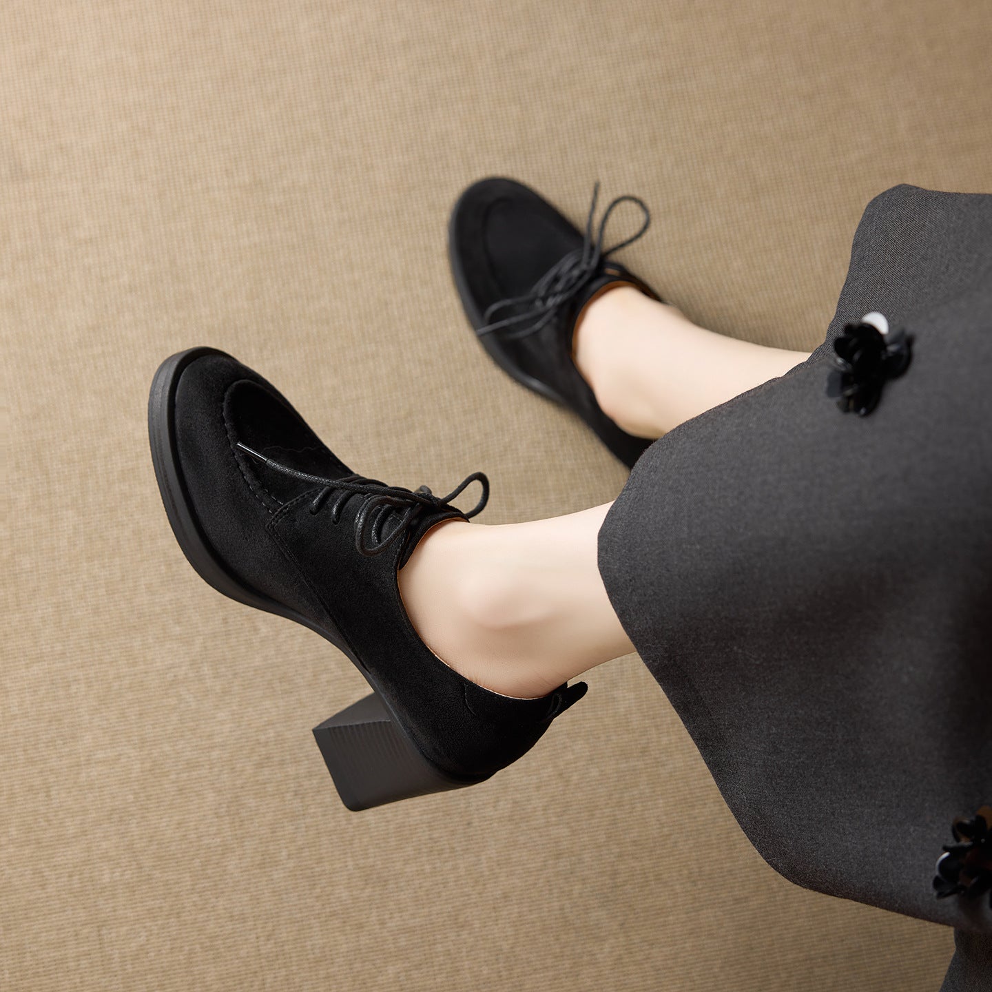 Cowhide Platform Pumps British Style Black Heels