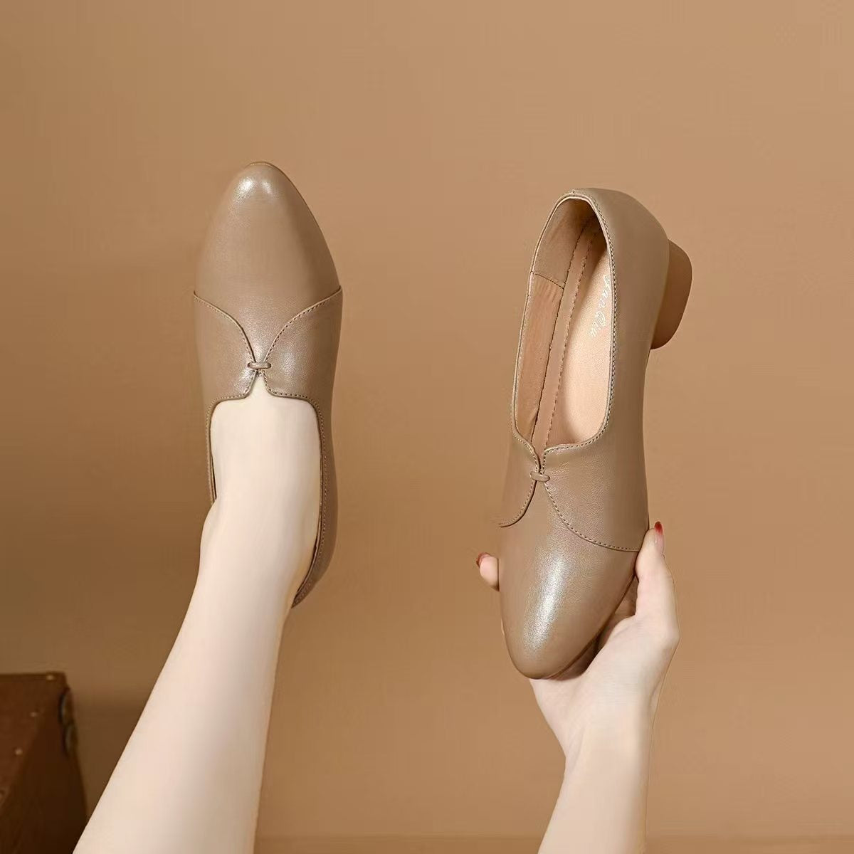 Women's Mouth Chunky Slip-on Mother Soft Pointed Women's Fashion Shoes