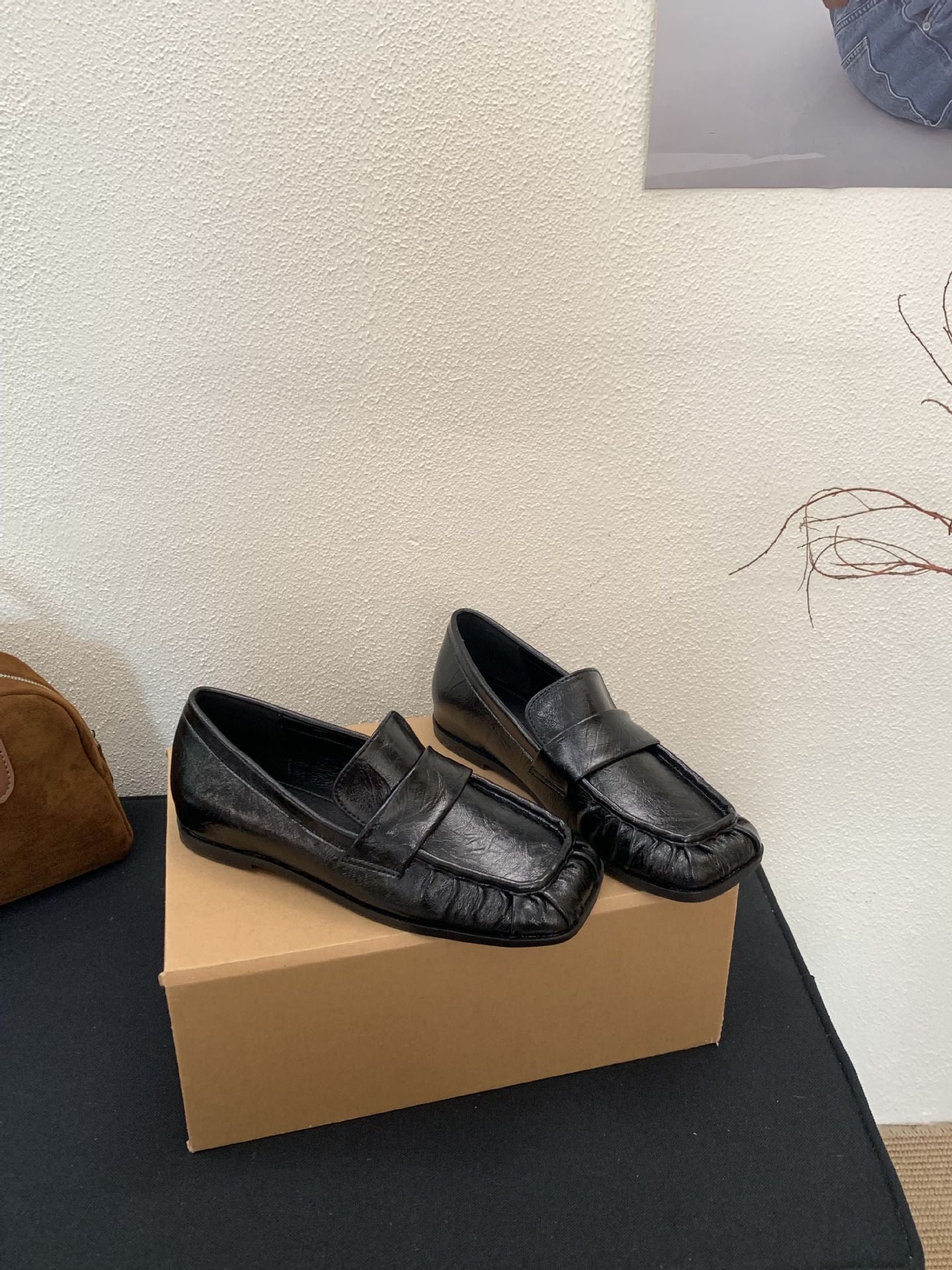 Autumn Retro Square Toe Golden Soft Pleated Neutral Loafers