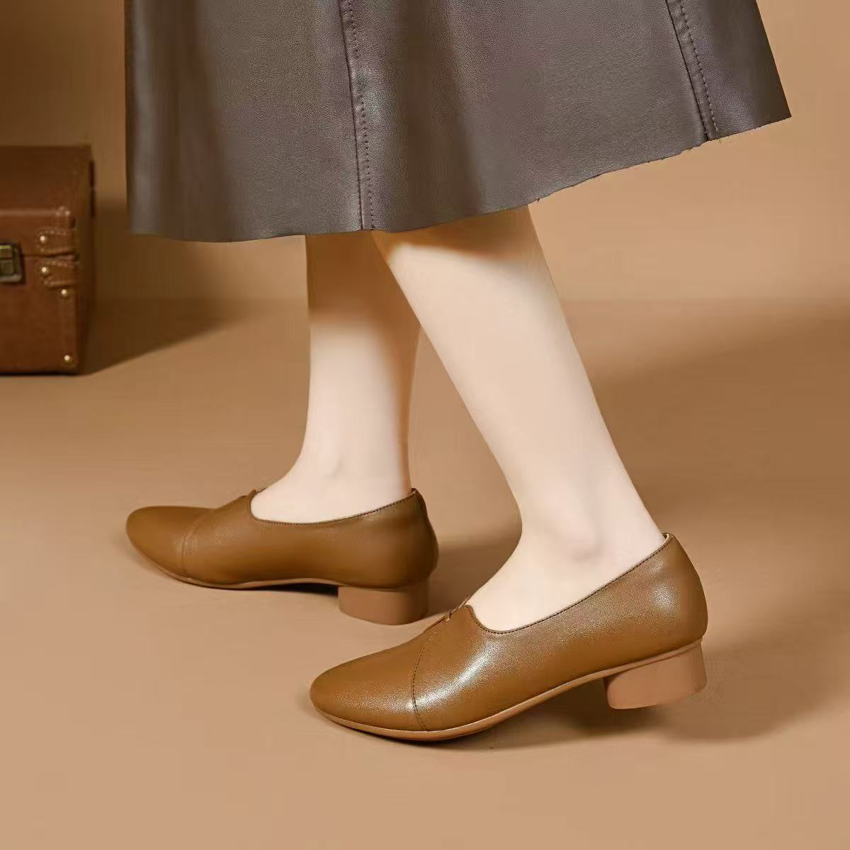Women's Mouth Chunky Slip-on Mother Soft Pointed Women's Fashion Shoes