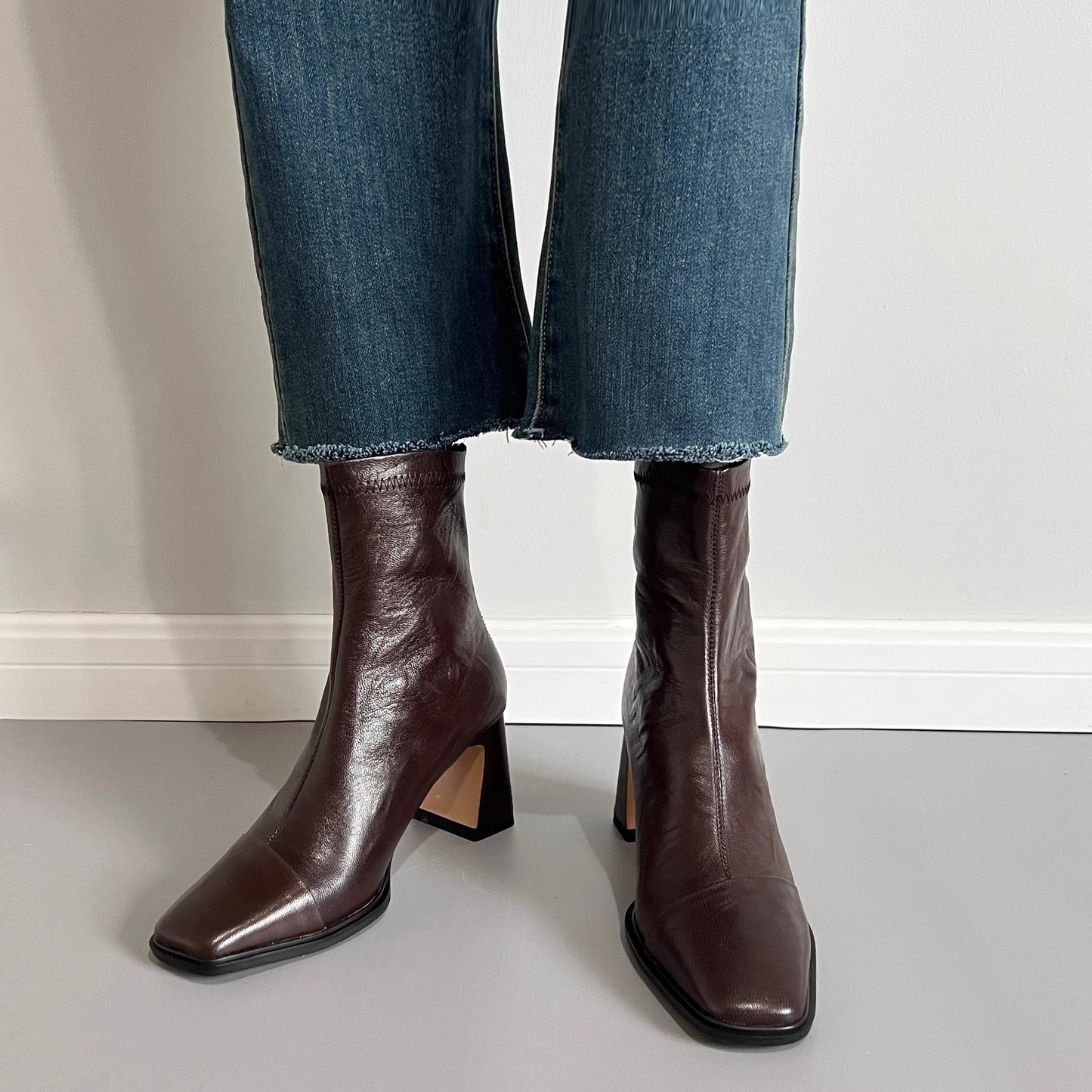 Women's Short With Scratch Pattern Soft Style French Retro Skinny Small Women's Leather Boots