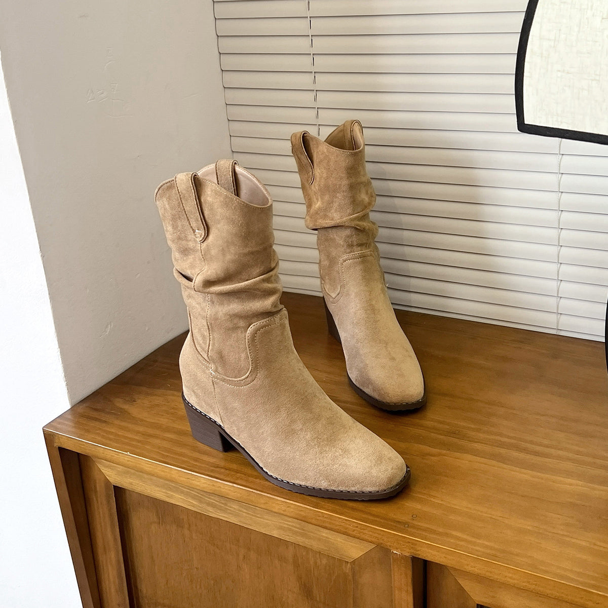 Women's Height Increasing Western Cowboy Booties Chunky Pile Style Women's Leather Boots
