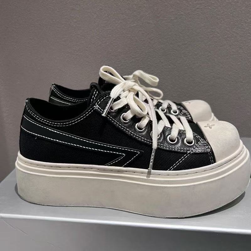 Cruciate Flower Black White Contrast Color Board Wilderness Skateboard Versatile Sneakers