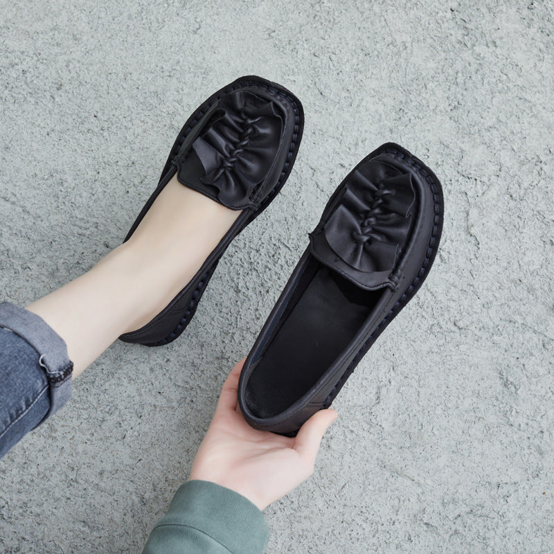 Women's Shallow Mouth Handmade Twisted Flower Round Toe Slip-on Women's Casual Shoes